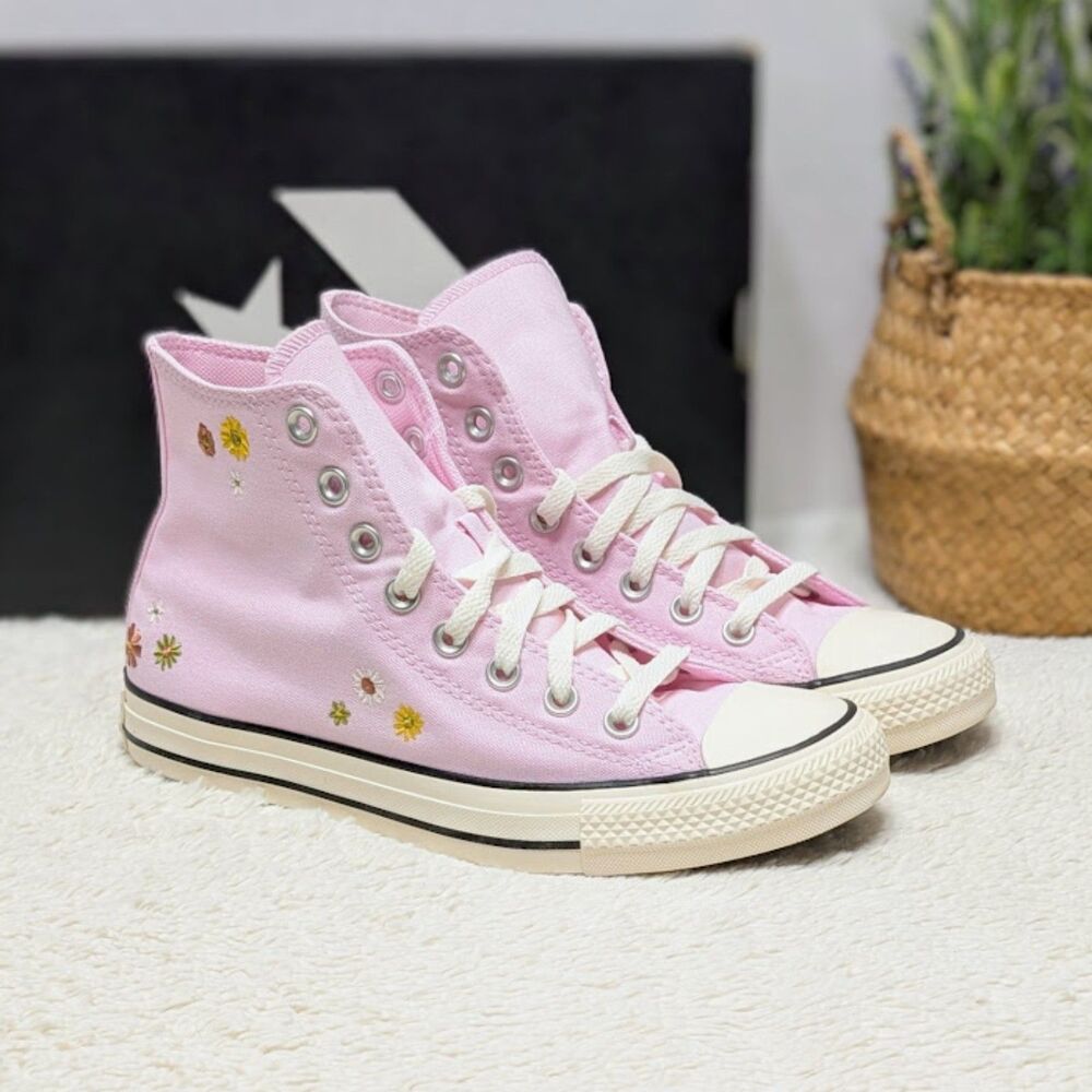 Converse CTAS New Found Bloom Embroidered Floral Hi Top Sneakers Women's 8.5 NIB